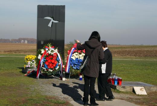 Mediji kao dokaz: Kako je Florence Hartmann otkrila istinu o Ovčari