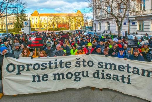 S protesta &quot;Oprostite što smetam ne mogu disati&quot; poručeno: Od ove teme nećemo nikad odustati