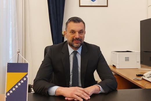 SafeJournalists: Konaković zloupotrebljava političku moć i javni prostor za verbalne napade na novinare