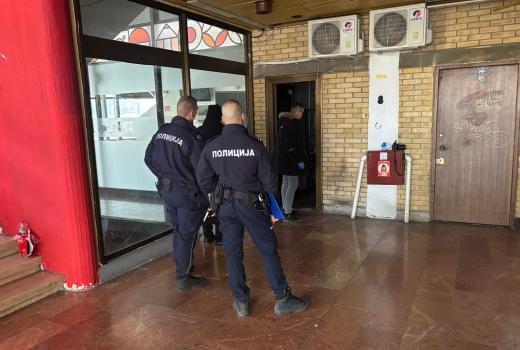 Nepoznate osobe upale u prostorije Nezavisnog društva novinara Vojvodine u Novom Sadu