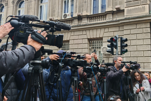 Danas solidarnost, sutra opstanak: Skup upozorenja na sve teži i opasniji položaj novinara