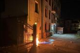 Nakon prijetnji, ispred kuće novinara u Italiji podmetnut požar