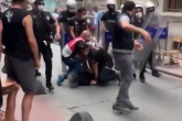Turska policija napala i privela fotoreportera AFP-a koji je izvještavao o povorci ponosa u Istanbulu 